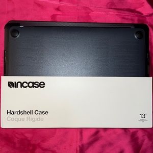 Hardshell MacBook 13" case. New in package